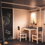 duży-domek-drewniany-dla-dzieci-naukowiec